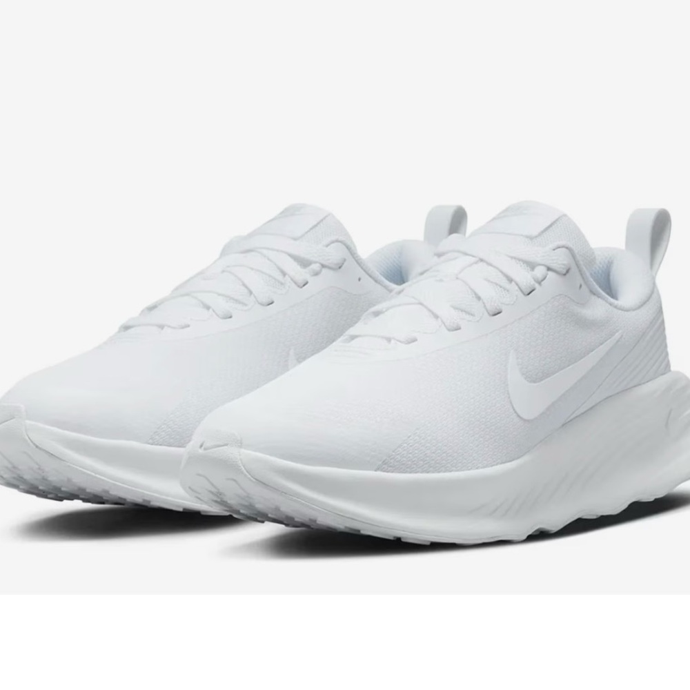NEW Nike Promina White Walking Shoe women’s 9